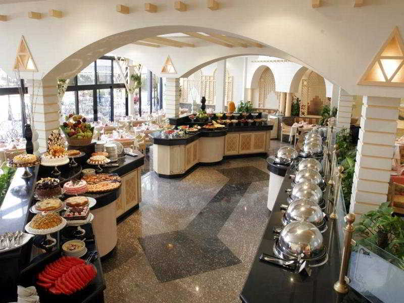 The Oasis Beach Resort 汉班托塔 外观 照片